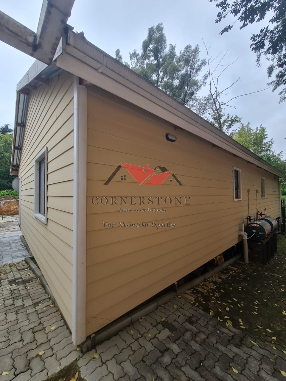 Lyndhurst Nutec home side view